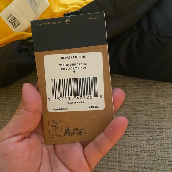 Brand new puffer jacket - Picture 6 of 6